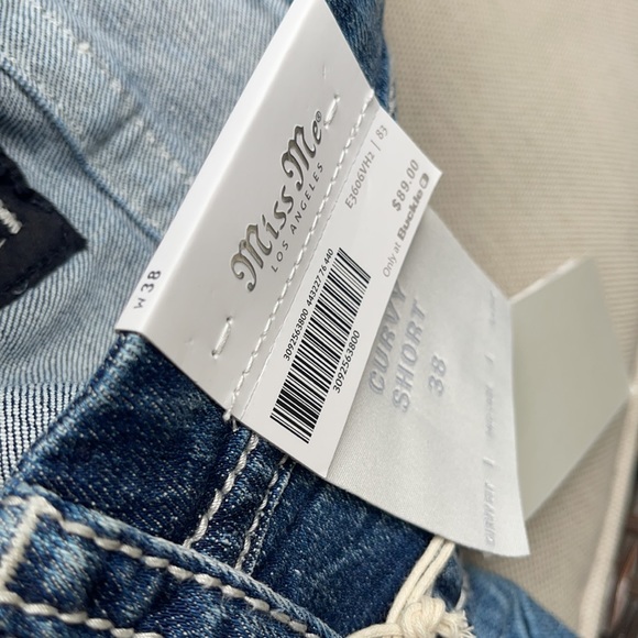 Miss Me 38 Miss Me 38 Curvy Stretch Short - Picture 11 of 15